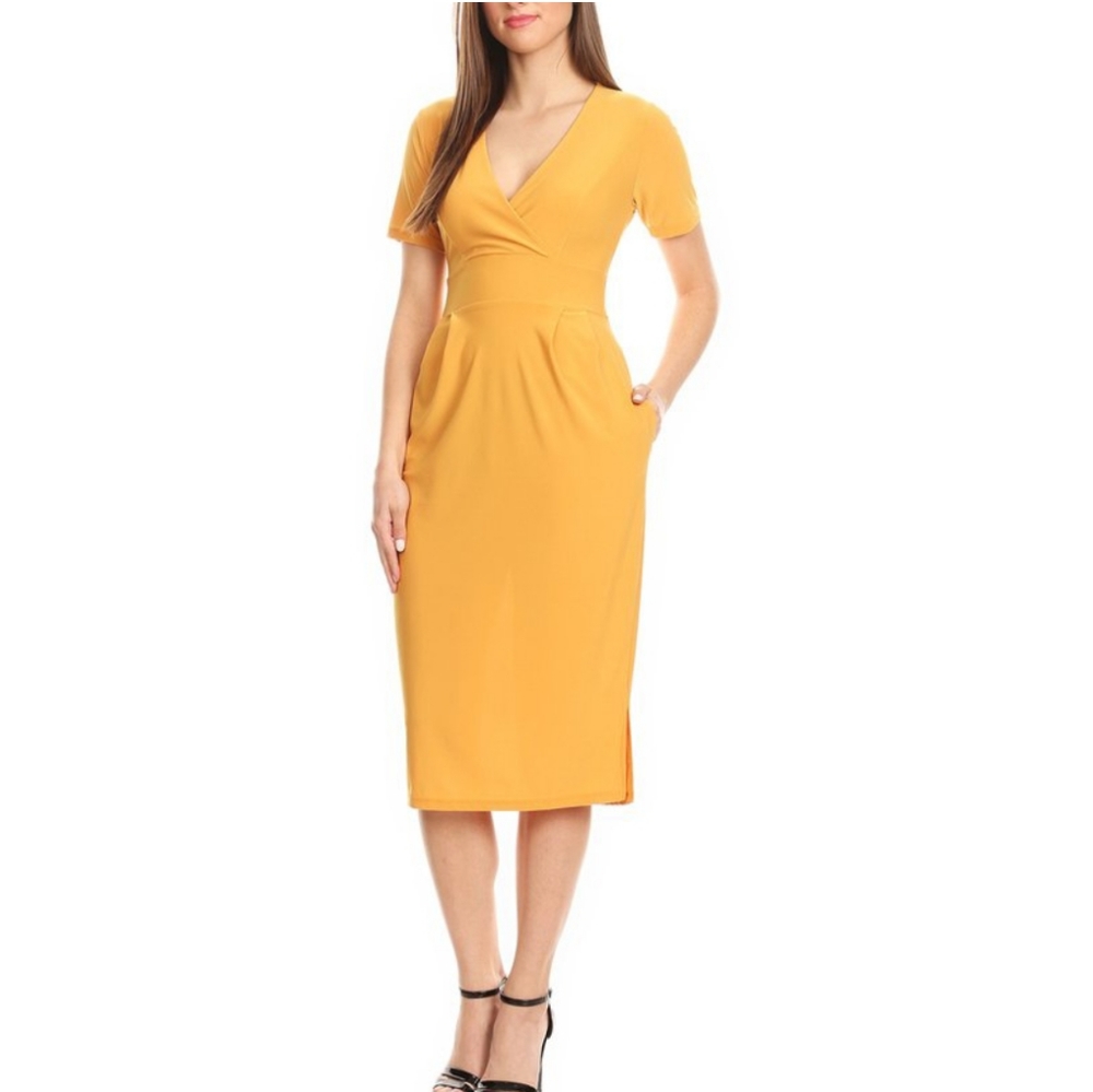 💕Nema Avenue mustard v-neck midi dress.💕